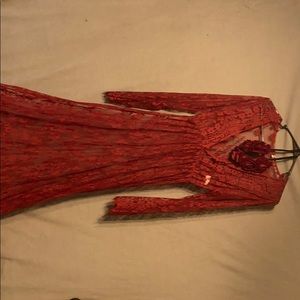 Lace materiality dress with flower headband